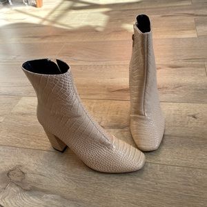 Snake-ish nude booties